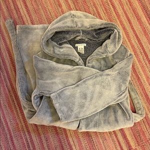 Gorgeous Pottery Barn Kids Robe